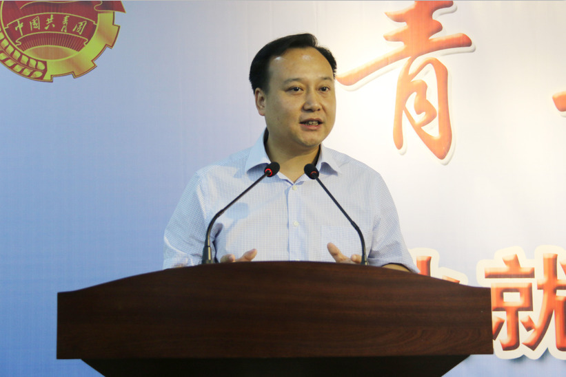 “青年之声・河南”创业就业志愿服务联盟成立仪式在AG超玩会电竞俱乐部顺利举行(图5) “青年之声・河南”创业就业志愿服务联盟成立仪式在AG超玩会电竞俱乐部顺利举行(图5)