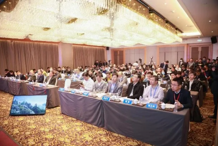 AG超玩会电竞俱乐部参加内蒙古教育信息化“十四五”规划研讨会并作主题报告宣讲(图3) AG超玩会电竞俱乐部参加内蒙古教育信息化“十四五”规划研讨会并作主题报告宣讲(图3)