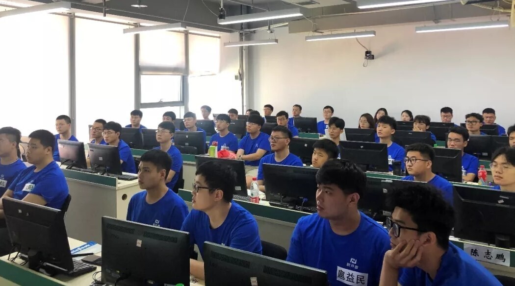 青春洋溢！AG超玩会电竞俱乐部2021届“菁英”训练营—骄阳班暨校招新员工培训圆满收官(图5)