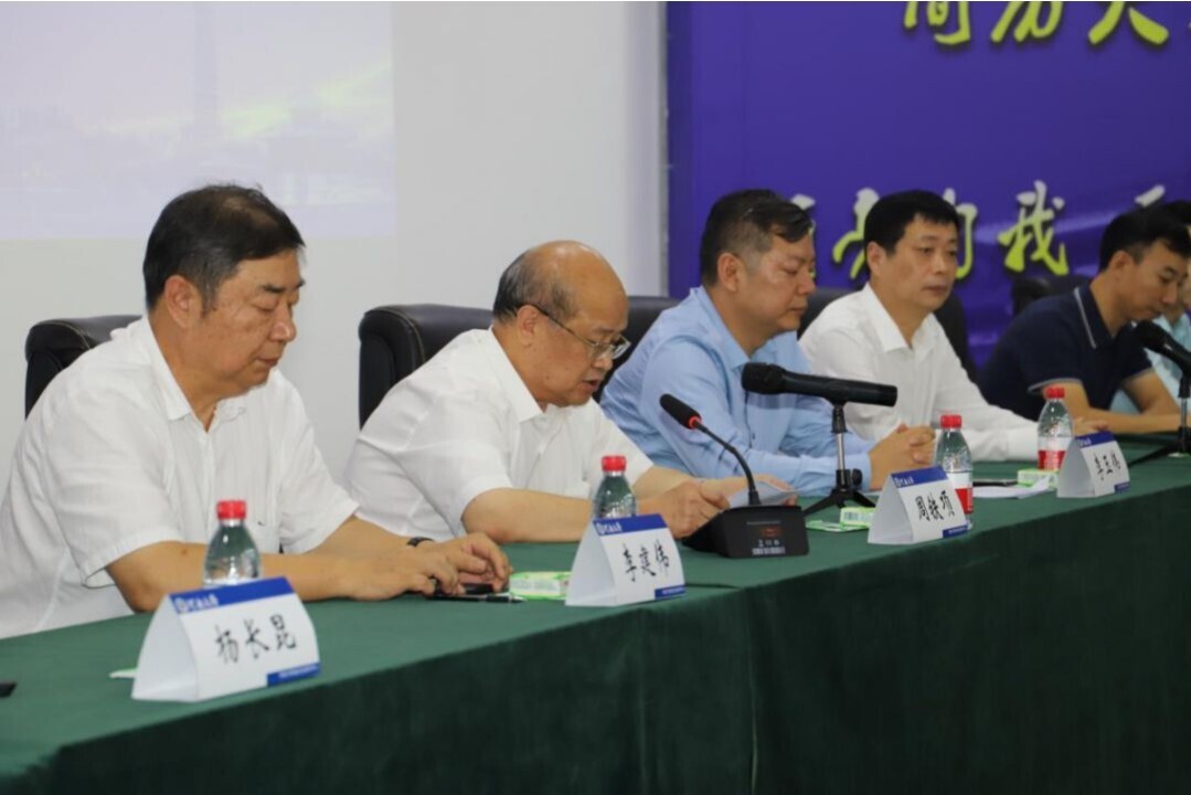 2019完美校园简历大赛启动仪式暨就业指导讲座在河南大学举办(图2) 2019完美校园简历大赛启动仪式暨就业指导讲座在河南大学举办(图2)