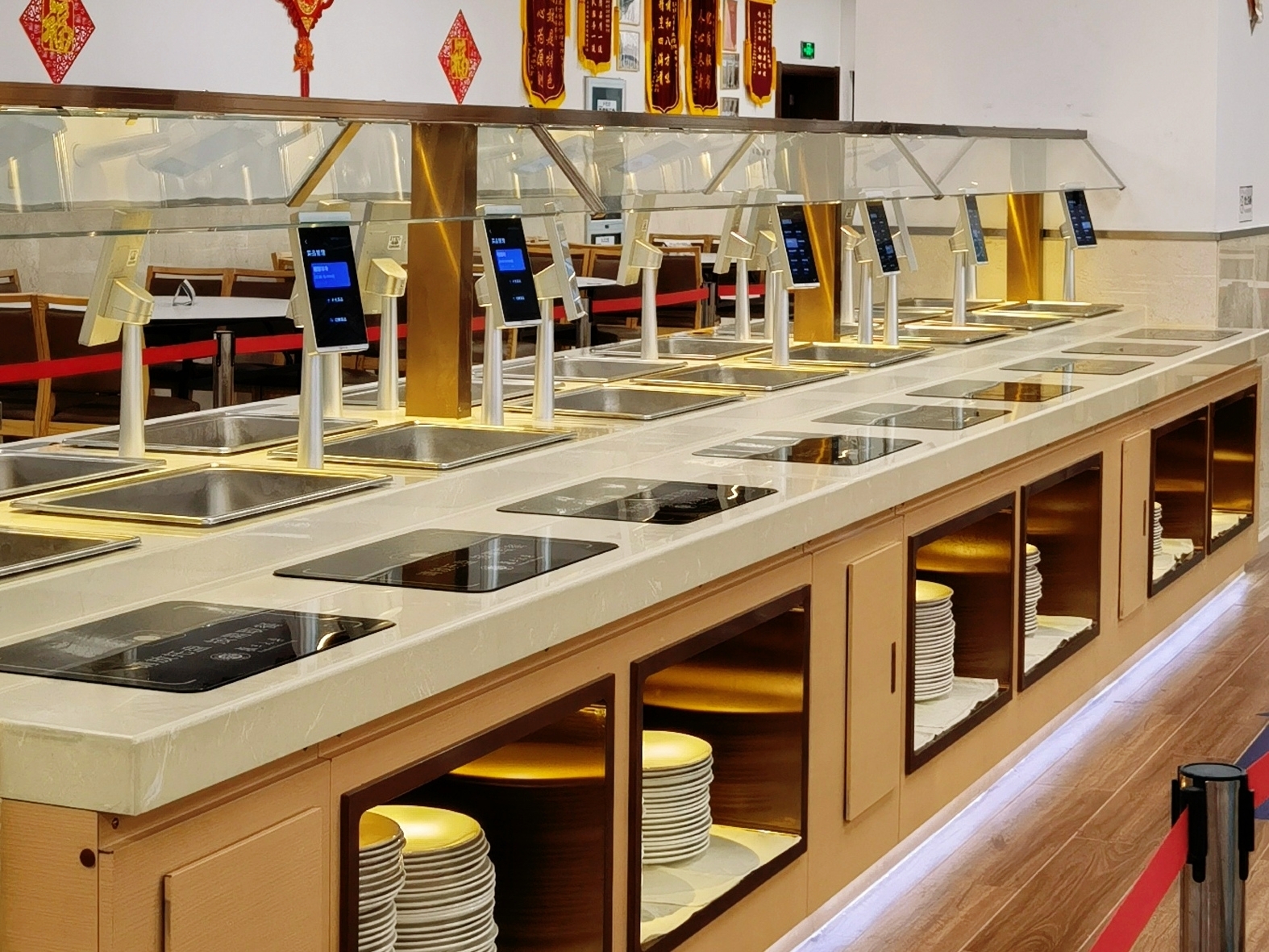 光盘行动 | AG超玩会电竞俱乐部自助称重计量智慧餐厅解决方案正式亮相复旦大学！(图1)