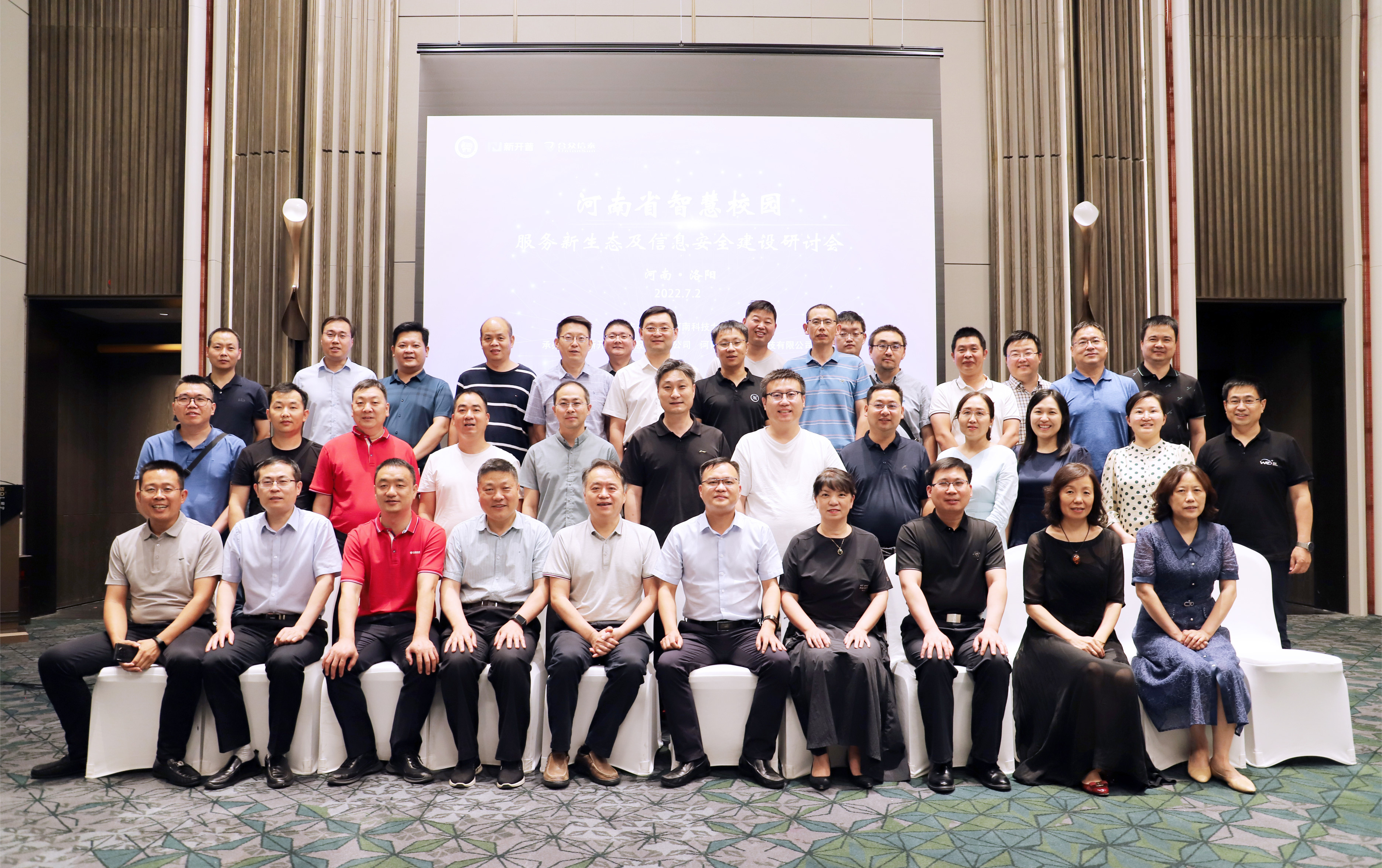 1-220R915310Yb.jpg 1-220R915310Yb.jpg